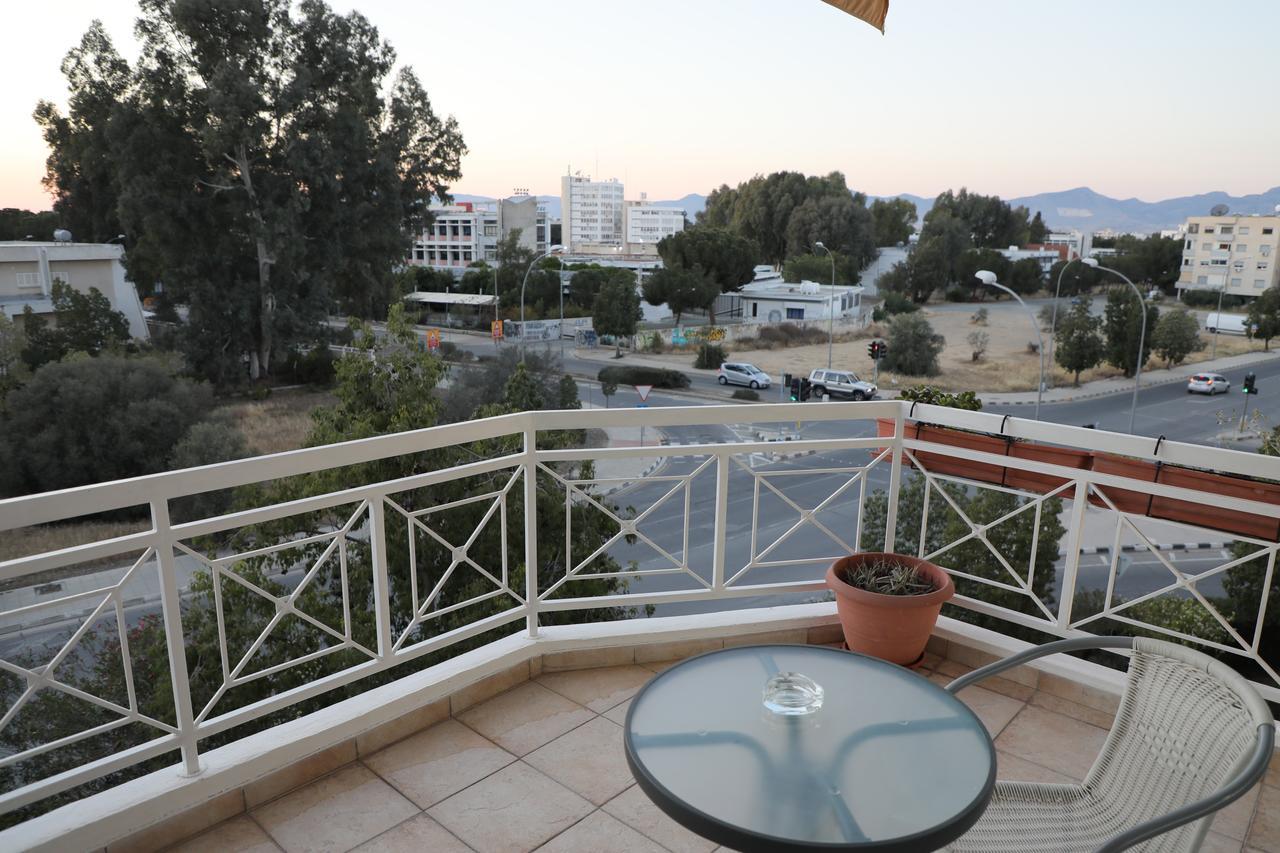 Bianco E U Apartment Nicosia Esterno foto